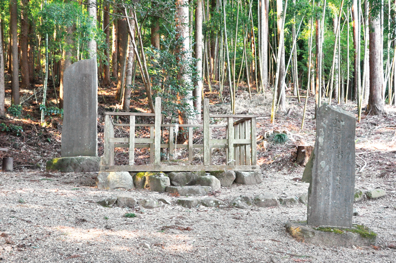 Lieutenant general Fujiwara Sanekata Ason's Grave